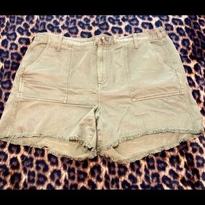 EUC Cute Aerie Olive Color Shorts